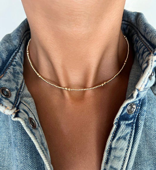 GOLDEN STRAND necklace