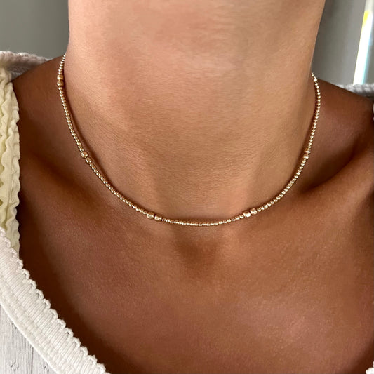 GOLDEN STRAND necklace