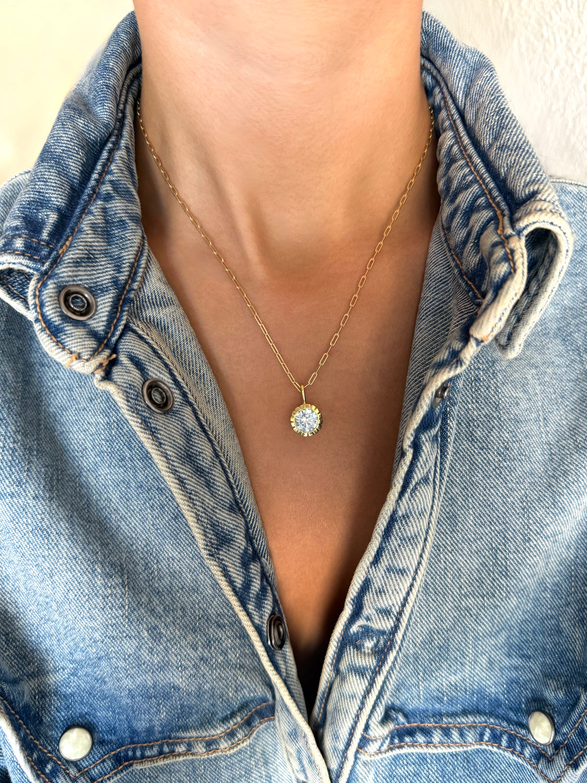 THE BIRTHSTONE CHARM NECKLACE
